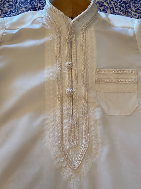 Embroidered Thobe & Headdress