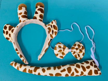 Giraffe Accessory Set
